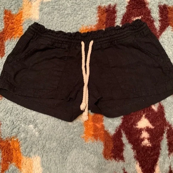 Roxy  shorts - Picture 4 of 6